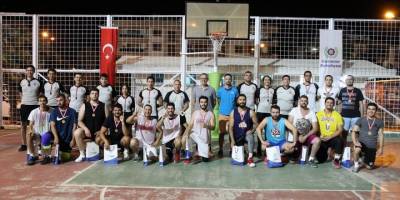 İzmirli basketbolcular Gaziemir’de ter döktü