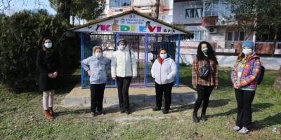 Selçuk'ta Kediler Günü'nde can dostlarına kedi evi
