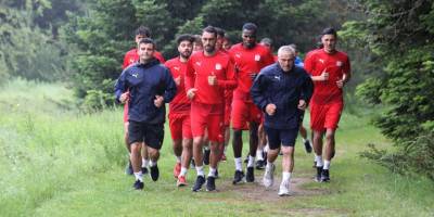 Sivasspor yağmur altında çalıştı