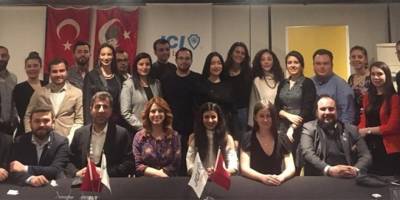 Dünya masalları çocuklar için tek tıkla kıtaları dolaşacak