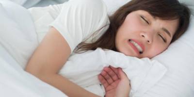 Geceleri diş sıkmak yüz şeklini bozuyor