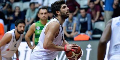 Pınar Karşıyaka, Burak Can Yıldızlı'yı transfer etti