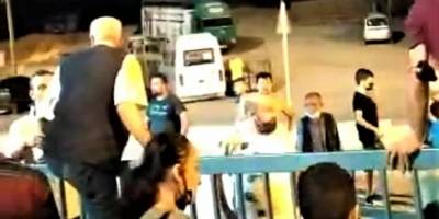 Kurbanlık satın almaya gidenler mahsur kaldı: Hayvanlarla birlikte kapıların üzerinden atladılar