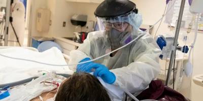 ABD'de ortalama yaşam süresi Kovid-19 nedeniyle 1 yıl kısaldı