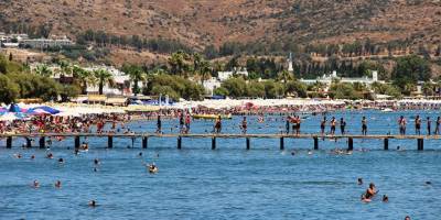 Muğla ve turistik ilçelerinde bayram tatili yoğunluğu devam ediyor