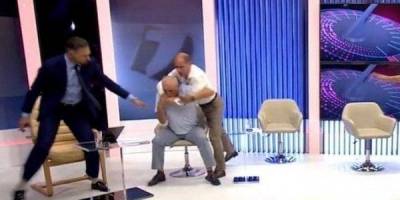Eski Moldova İçişleri Bakan Yardımcısı ve eski Cumhurbaşkanı Danışmanı’ndan canlı yayında yumruklu kavga