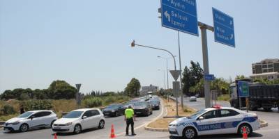 Ege Bölgesi'nin turistik ilçelerinde hem tatil hem de dönüş yolculuğu devam ediyor