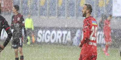 Beşiktaş'ta Cenk Tosun şoku