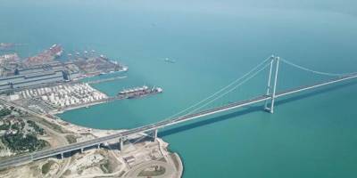 İzmit Körfezi turkuaza döndü