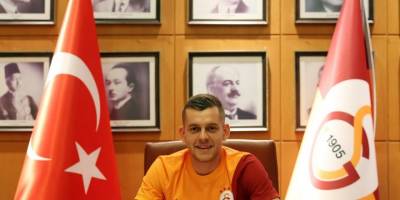 "Galatasaray'a imza attığım için çok mutluyum"