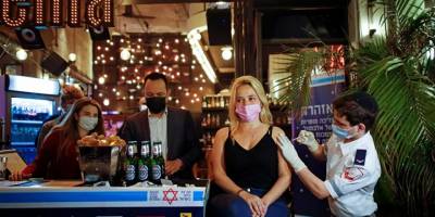 İsrail'de 'aşı olana içki hediye' kampanyası