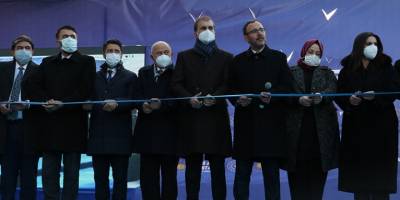 Adana'da yeni stadyum açıldı