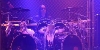 Slipknot’un eski bateristi Joey Jordison hayatını kaybetti