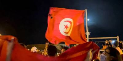 Tunus'ta iki milletvekili gözaltına alındı