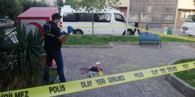 İzmir’de parkı kana buladılar: 1 ölü, 3 yaralı