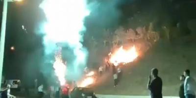 İzmir'de havai fişek yangın çıkardı, o devam etti