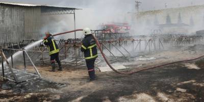 Niğde'de boru fabrikasında yangın
