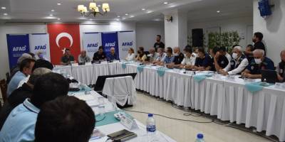 Tarım ve Orman Bakanı Pakdemirli, Marmaris'te koordinasyon toplantısında konuştu