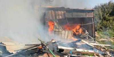 Aydın'da çıkan yangında prefabrik yapı kullanılamaz hale geldi