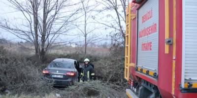 Alkollü sürücü direksiyon hakimiyetini kaybedince şarampole uçtu