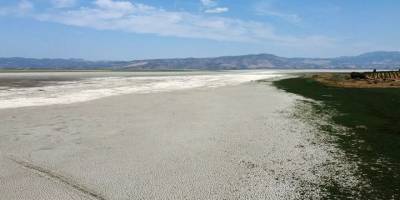 Marmara Gölü kuruyor: 10 santimetre su kaldı