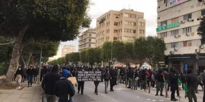 GKRY'de hükümetin Covid-19 politikası protesto edildi