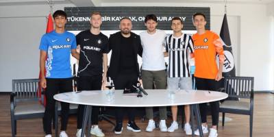 Altay, 4 futbolcusuyla profesyonel sözleşme imzaladı