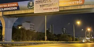 İstanbul'da 'Vicdanlı Genç Türkler' imzalı 'Provokatörlük Namussuzluktur' yazan pankartlar asıldı