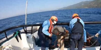 Aydın'da Türk kara sularına geri itilen 99 düzensiz göçmen kurtarıldı