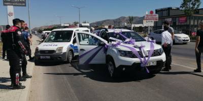 Afyonkarahisar'da sünnet düğünü aracına silahla açılan ateşte sürücü yaralandı