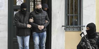 Yunan tiyatro sanatçısı Lignadis 'çocuklara cinsel saldırı' iddiasıyla gözaltında