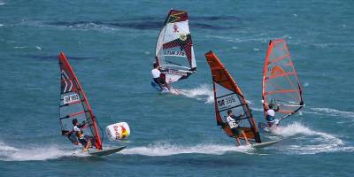 Rüzgar sörfünde İzmir'deki Funboard Slalom Ligi 2. ayak yarışları tamamlandı