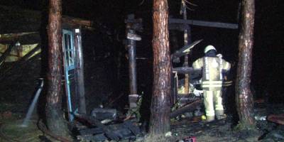 Şile’de yangın paniği: Kampçıların yaktığı ateş önce bunglow eve daha sonra ormanlık alana sıçradı