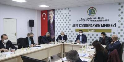 Bakan Murat Kurum, İzmir'de AFAD İl Müdürlüğü Koordinasyon Toplantısı'na katıldı