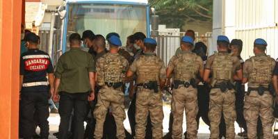 28 Şubat davasında cezaları kesinleşen emekli generaller Çevik Bir ve Çetin Doğan, sağlık kontrolünden geçirildi