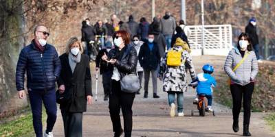 İtalya'da son 24 saatte 13 bin 452 yeni vaka