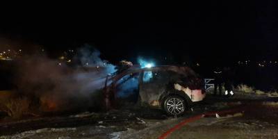 Lüks araç alevlere teslim oldu