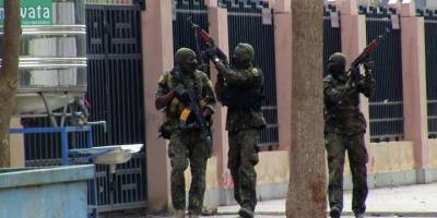 BM: Gine'de darbeden sonraki sürece halk karar vermeli