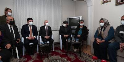 Kılıçdaroğlu'ndan İzmir'de taziye ziyareti