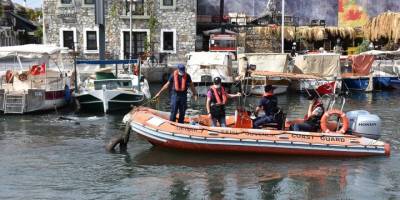 Marmaris'te dalgıçlar, derelerde temizlik yaptı