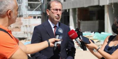 İzmir'deki deprem konutlarının teslimine depremin yıl dönümünde başlanacak