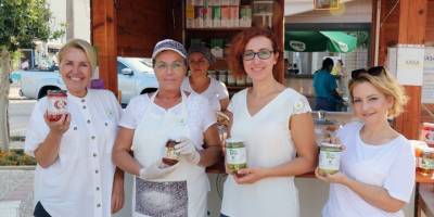 Urla'daki kadın kooperatifi ilk ihracatını yaptı