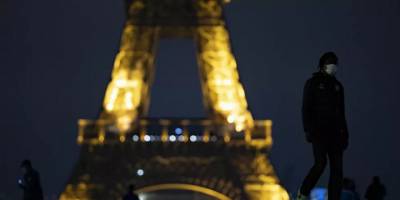 Paris'te bazı bölgelerde alkol tüketimi yasaklandı