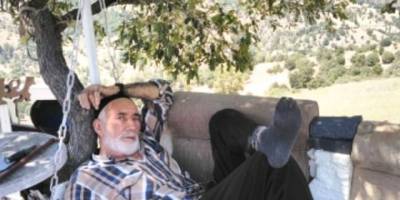 Ceviz toplarken kalp krizi geçiren yaşlı adam hayatını kaybetti