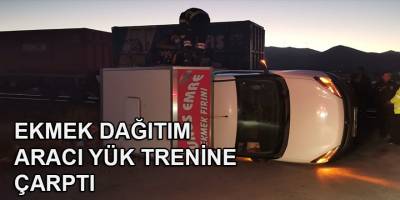 Afyonkarahisar'da yük treninin kamyonete çarptığı kazada 1 kişi yaralandı