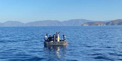 Marmaris'te 10 düzensiz göçmen kurtarıldı