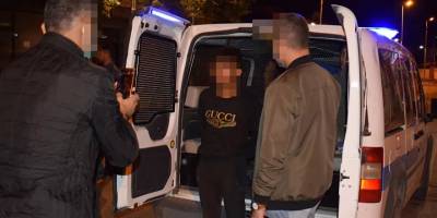 Malatya'da 4 çocuk, otomobil gasp etti