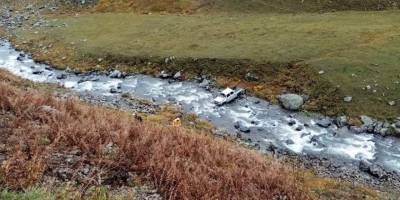 Kamyonet 80 metrelik uçurumdan yuvarlandı: 1 yaralı