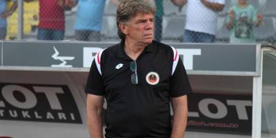 TFF 1. Lig ekibi Manisa, teknik direktör Naci Şensoy ile anlaştı