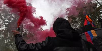 Ermenistan'ın başkenti Erivan’da muhaliflerin yürüyüşü devam ediyor